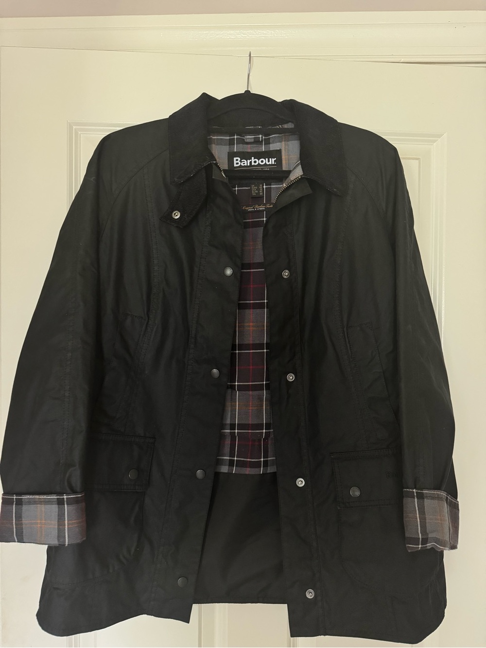 Barbour Women’s Classic Beadnell Waxed Jacket